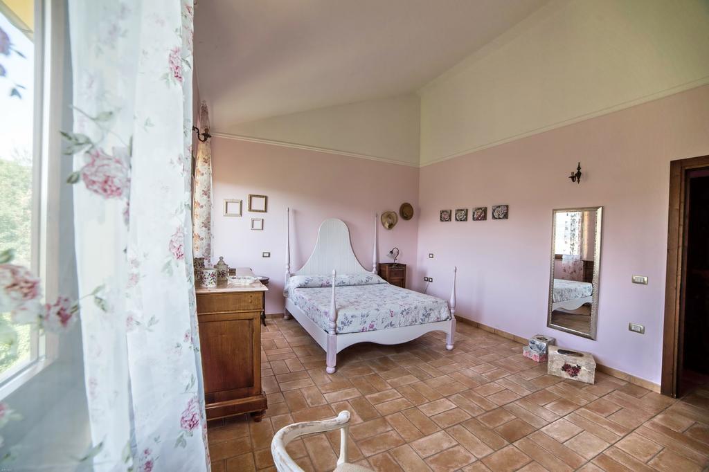 La Rupe del Falco Monteciccardo Exterior foto