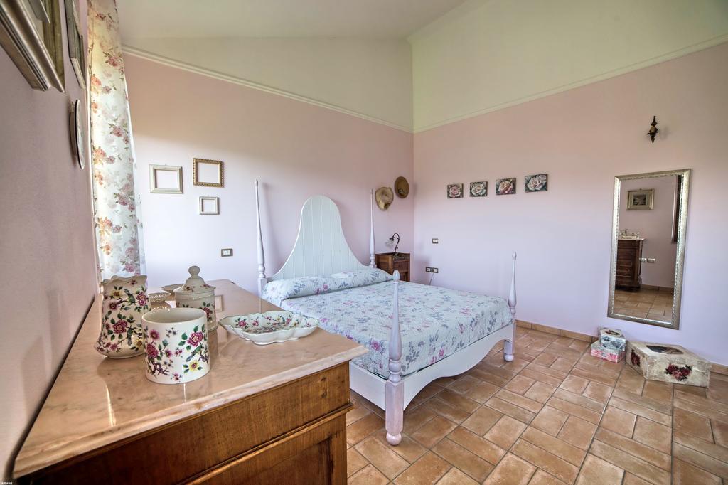 La Rupe del Falco Monteciccardo Exterior foto