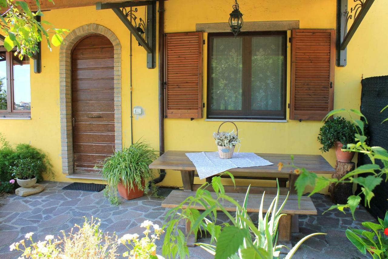 La Rupe del Falco Monteciccardo Exterior foto